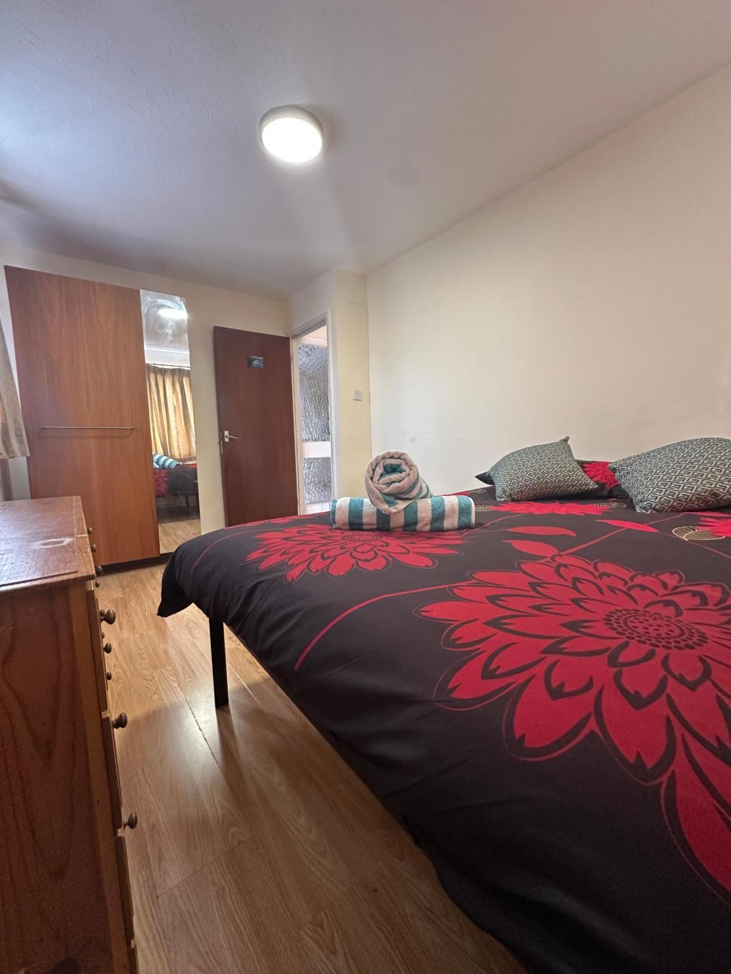 Spacious Double Near Excel Alloggio in famiglia